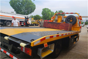 越秀附近拖车电话号码服务